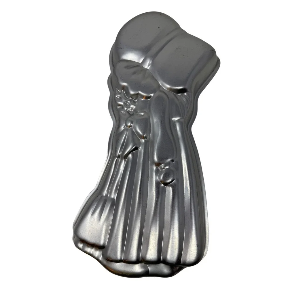Wilton pans are